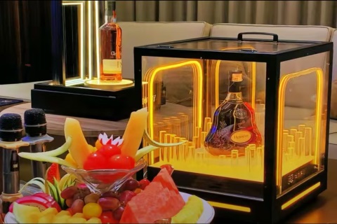 上饶KTV招聘1000场模特,本人招聘亲自带